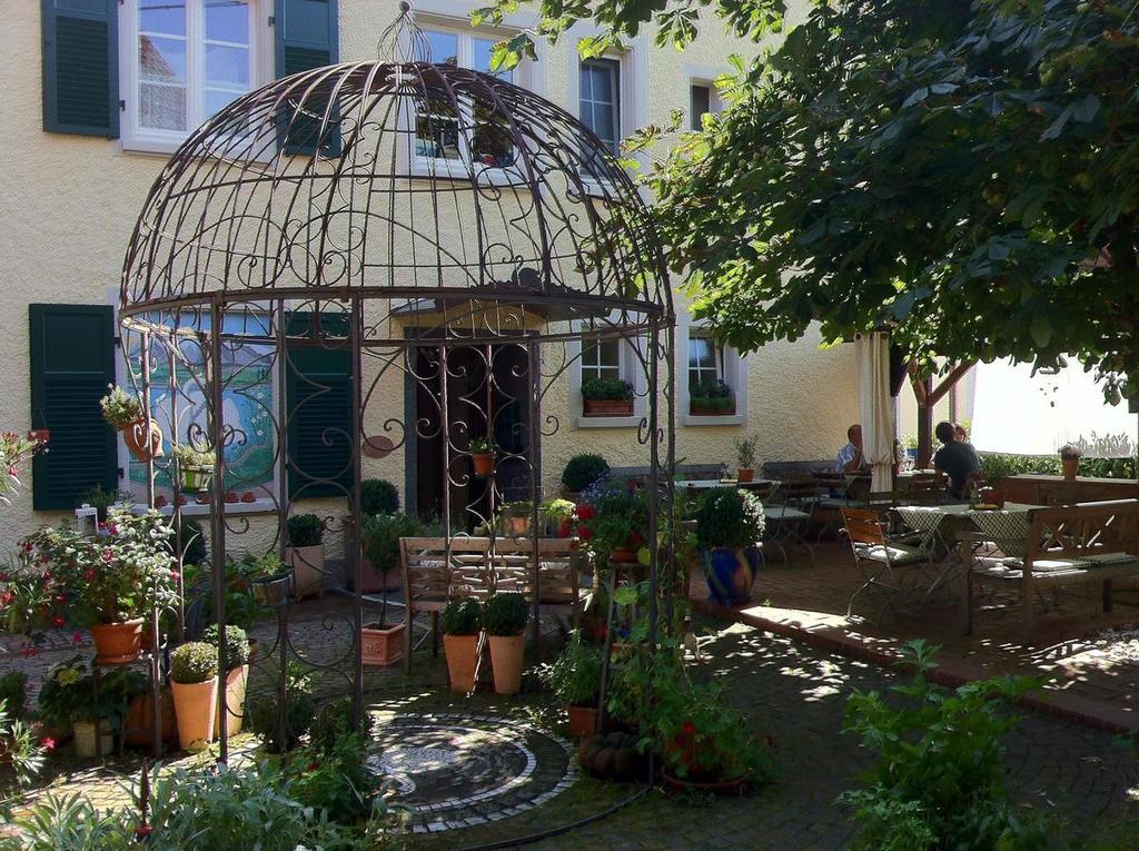 Gasthaus Schwanen & Villa Pfarrhus Штюлинген Экстерьер фото