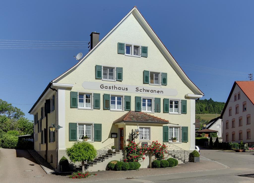 Gasthaus Schwanen & Villa Pfarrhus Штюлинген Экстерьер фото